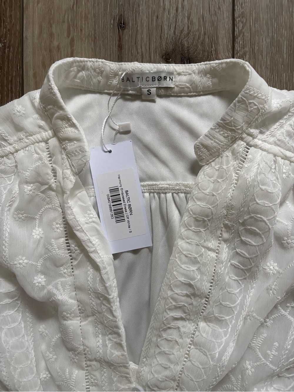 Baltic Born Harmony Embossed Mini Dress Off White nwt size small - Picture 2 of 3
